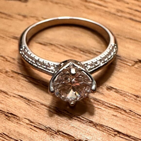 NEW ~ Silver Cubic Zirconia CZ Solitaire Engagement Ring - Picture 1 of 3